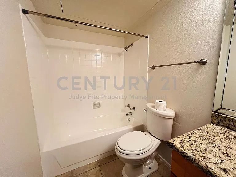 5759 Cedar Creek Dr — Photo 17