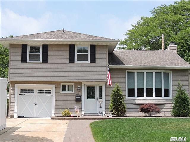 1st image of 3229 Beltagh Ave