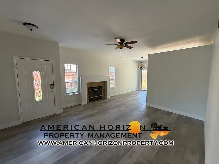 4709 Acclaro Ct — Photo 2