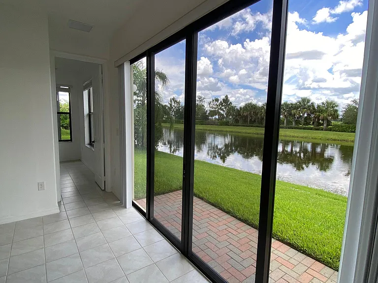 5447 Useppa Dr — Photo 24