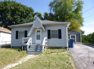 2920 Hillcrest Ave, Alton, IL 62002