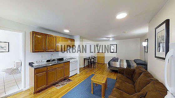 1st image of 304 W 40th St APT 3FR
