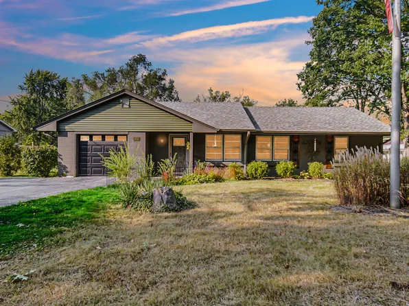 2006 Richton Rd, Steger, IL 60475