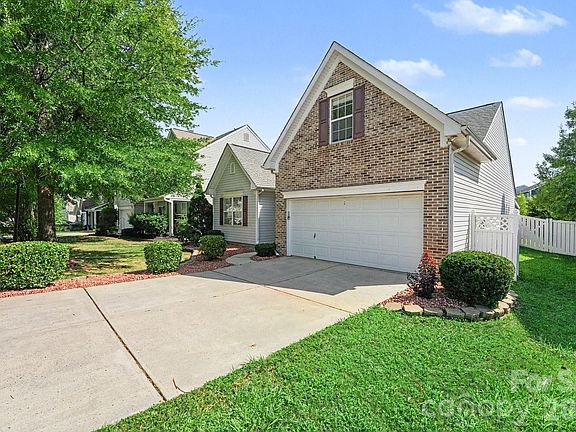 3rd image of 1274 Emory Ln NW