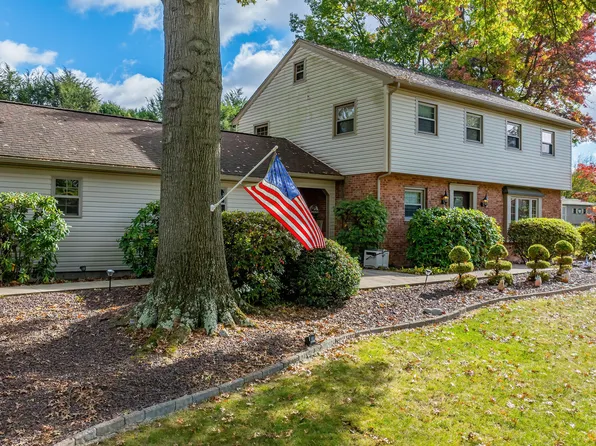 109 White Birch Rd, Sunbury, PA 17801