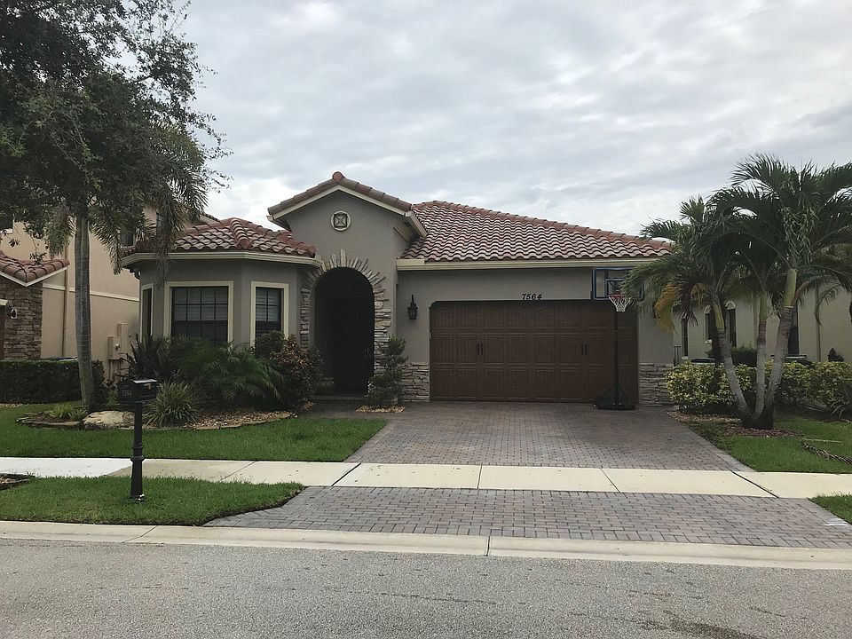 1st image of 7564 NW 113th Ave