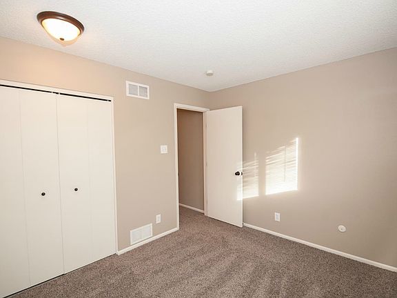 2nd image of 1250 S Monaco Pkwy APT 82