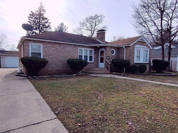 2nd image of 2312 Custer Ave