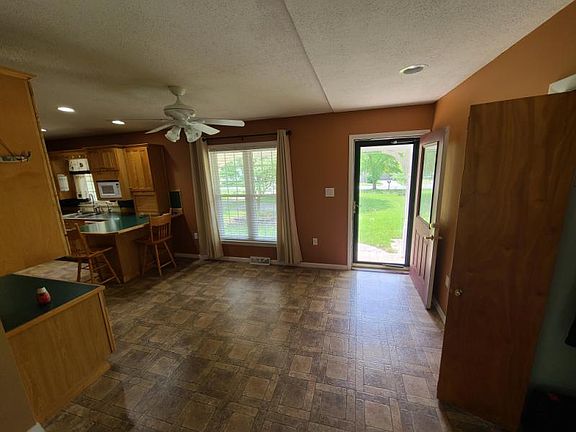 2nd image of 6325 Church St