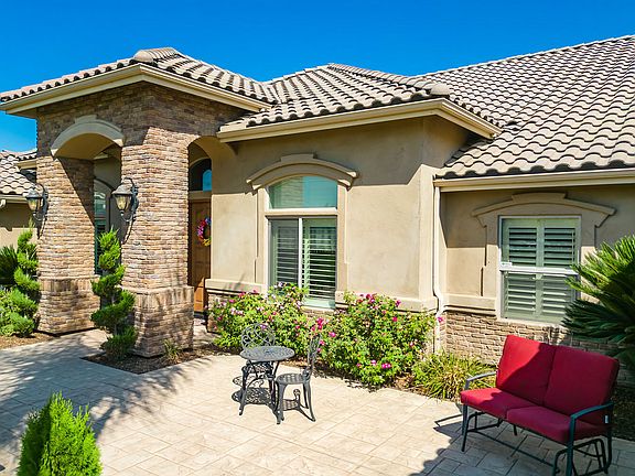 3rd image of 13550 Francisco Drive
