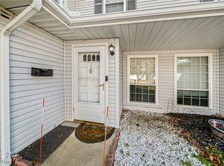 6896 Stratford Cir APT B, Mentor, OH 44060