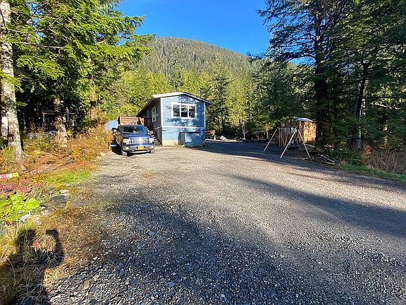 Deer Mountain in background