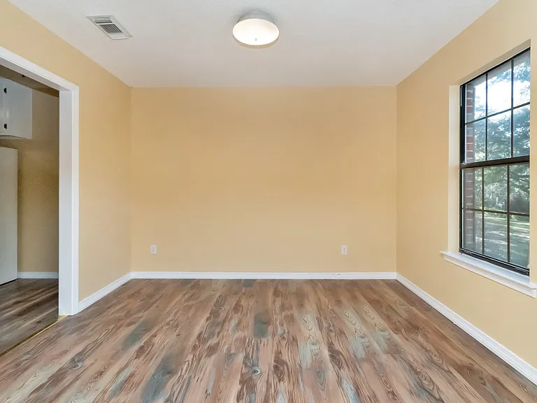 3057 Brookline Dr W — Photo 20