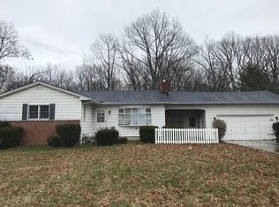 155 Ridgeland Dr, Amherst, OH 44001