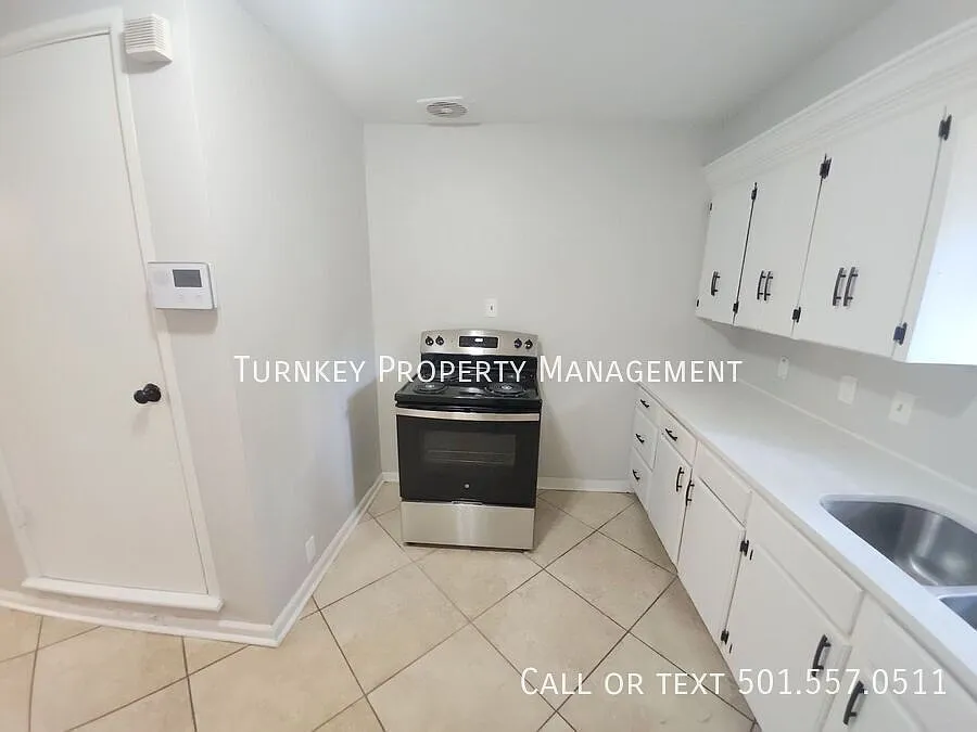 15 Woodcliff Cir — Photo 3