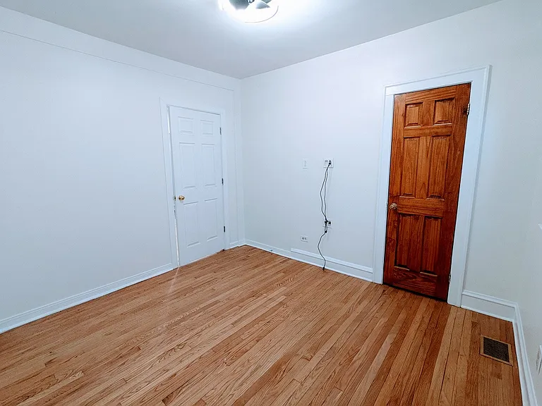 834 N Kolin Ave — Photo 15