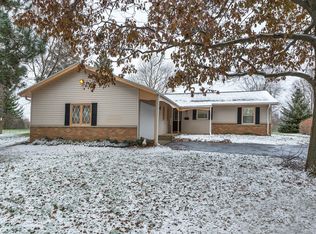 430 E Roberta Ave, Waukesha, WI 53186