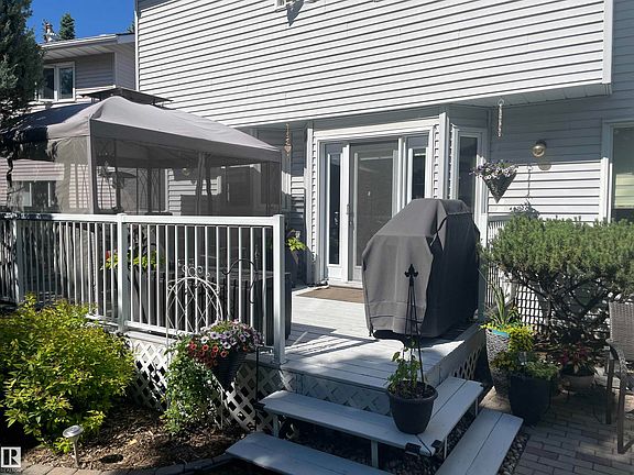 2nd image of 716 Hendra Cres NW