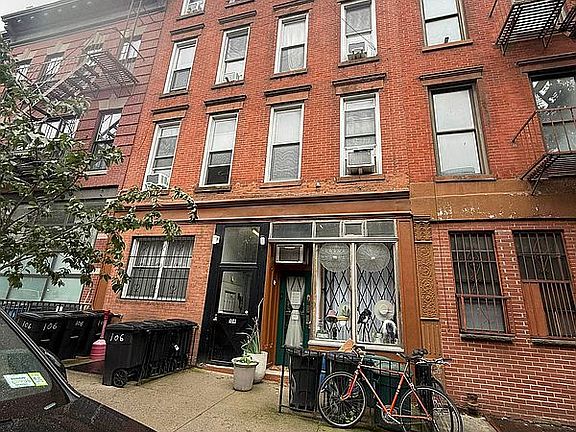 2nd image of 106 President St