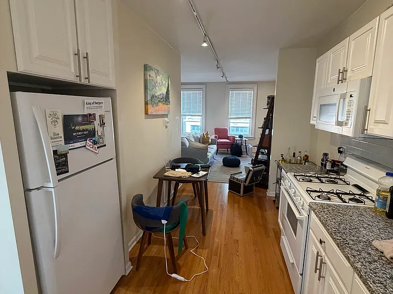 1710 N Fern Ct #1 — Photo 2