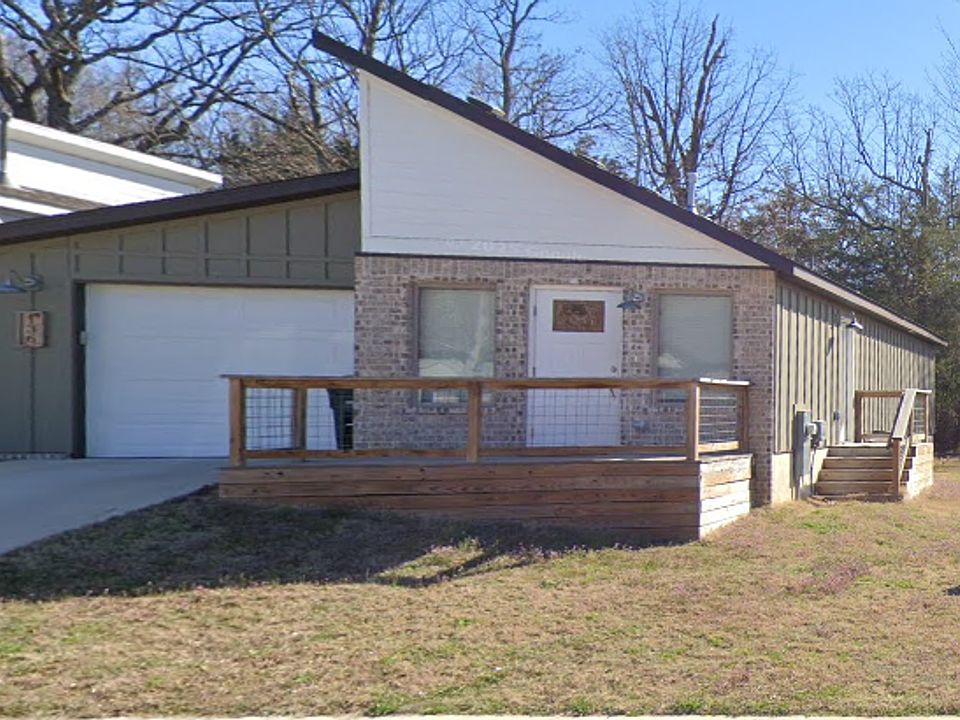 1st image of 160 S Woodsprings Dr