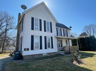 832 Elm St, Valparaiso, IN 46383