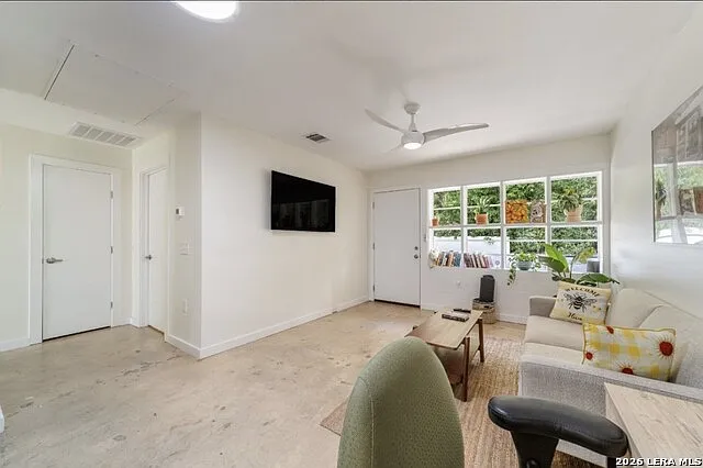 239 Brahan Blvd #B — Photo 7