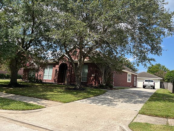 2nd image of 14614 Golden Bough Ln