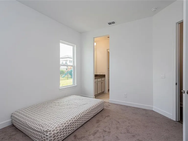 10176 Brocksport Cir — Photo 43