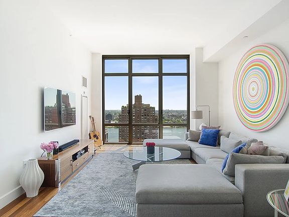2nd image of 333 E 91st St #33AB