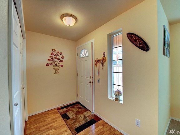 5th image of 2707 Sea Crest Ave N
