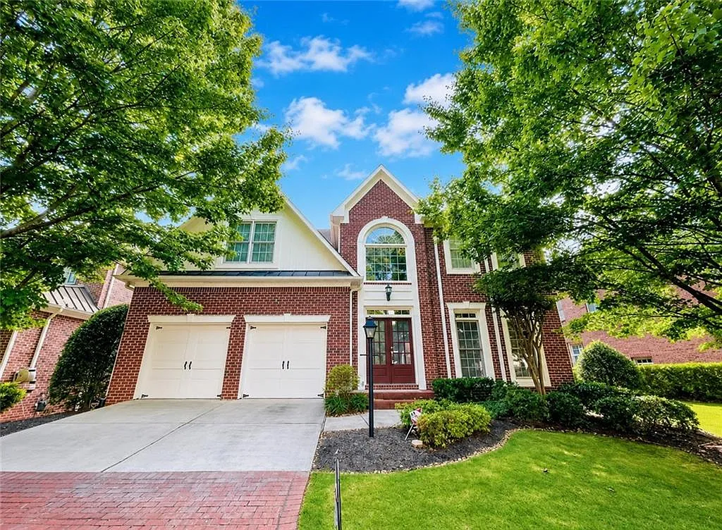 4 bed, 3.0 bath, 3391 sqft, $3,995 — Photo 1