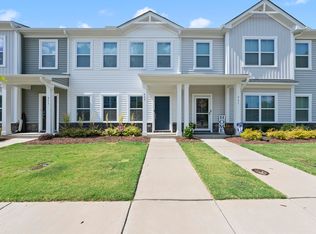 957 Robbie Jackson Ln, Fuquay Varina, NC 27526