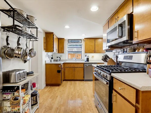 134 E Empire St, Grass Valley, CA 95945