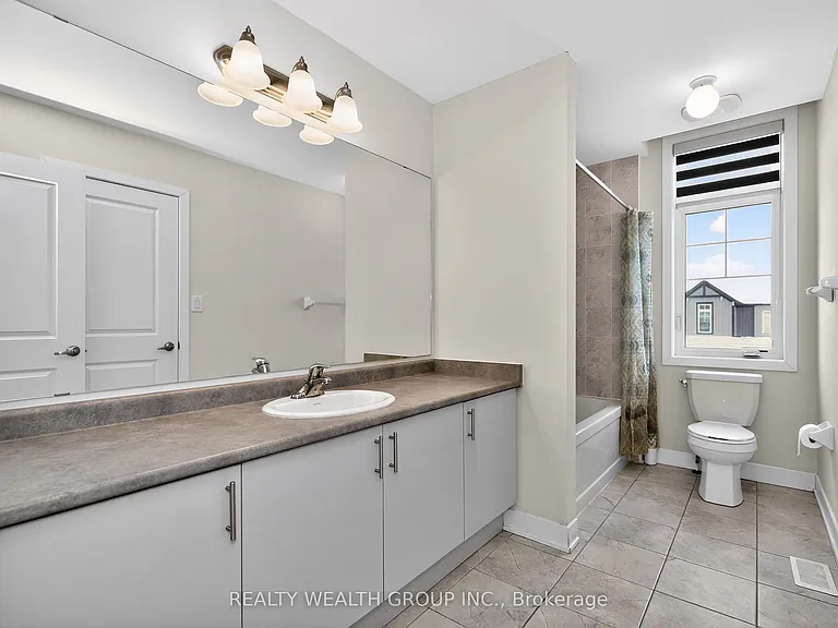803 Griffin Trl — Photo 34