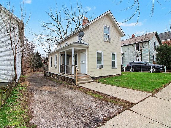 2nd image of 705 Pearl St