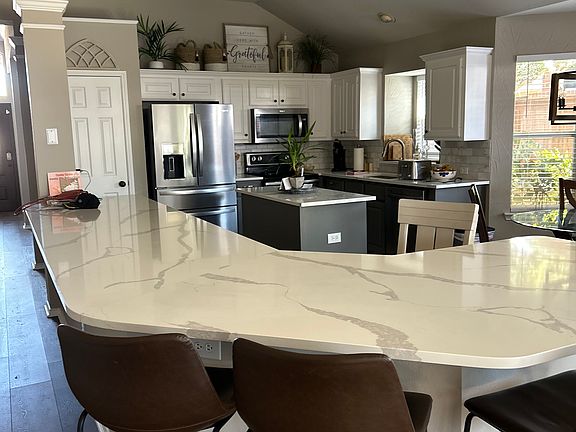 5th image of 3011 Hartford Ct