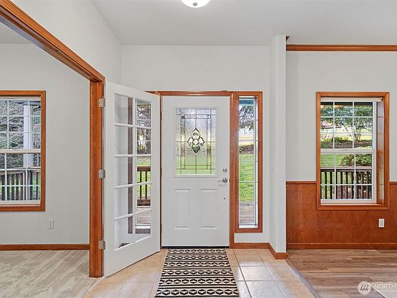 5th image of 112 Rosewood Estates Lane