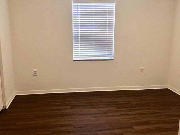5th image of 915 Ariana St APT 9