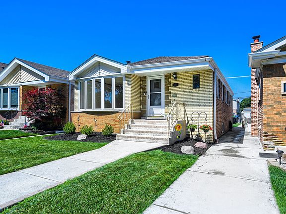 3rd image of 5122 S Normandy Ave
