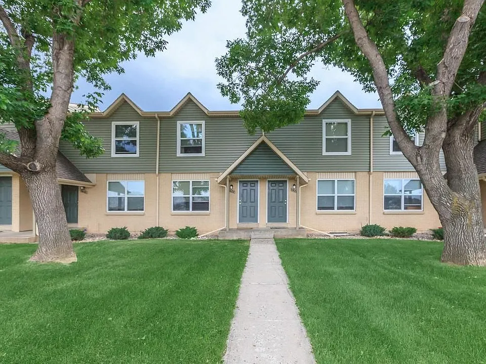 Exterior of our property at Alder Square Rental Townhomes