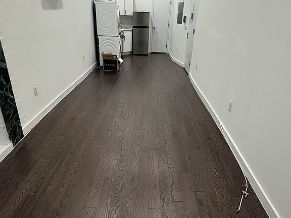 3rd image of 100 Charlton St #4AA