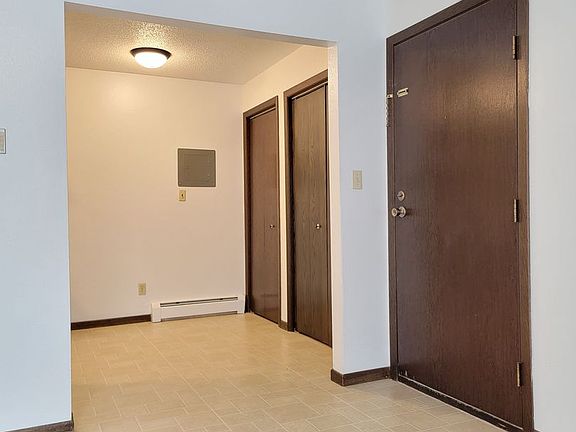 3rd image of 1105 12th St NE #9