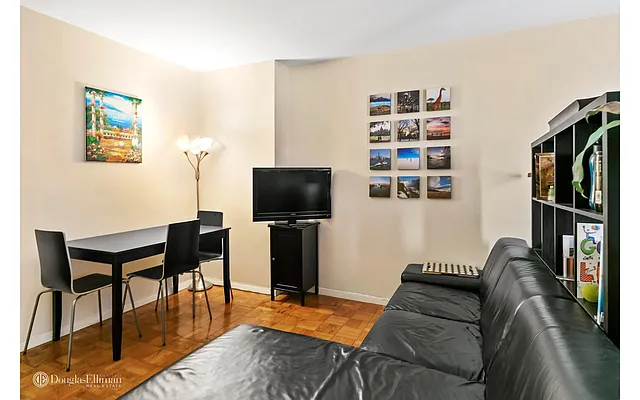 Rented by Douglas Elliman | media 16