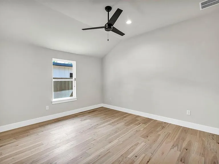 8209 Polar Dr — Photo 38