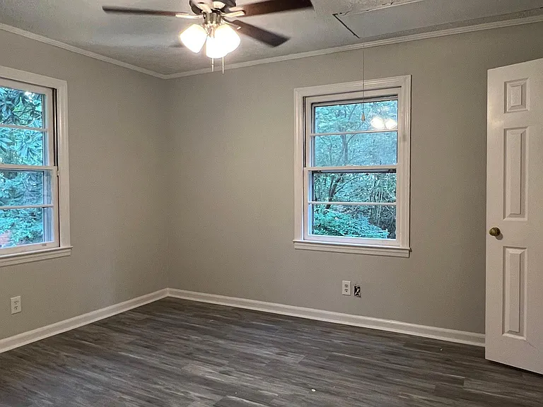 1642 E Fayetteville Rd — Photo 10