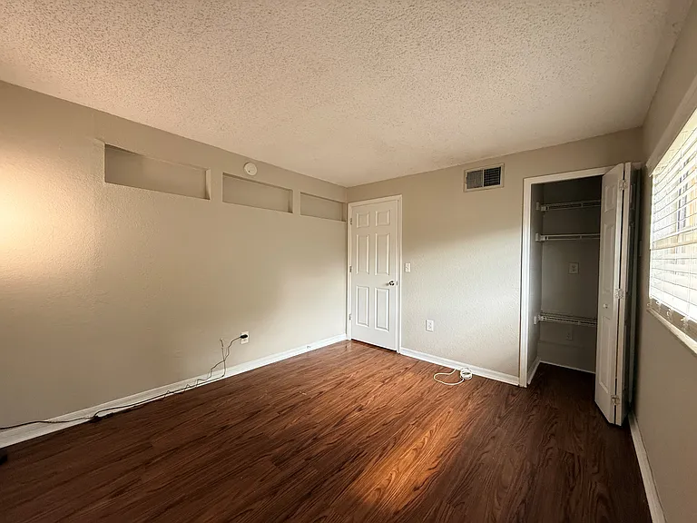 1533 Catherine St #40 — Photo 4