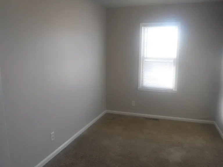 1225 S Harlan Ave — Photo 7