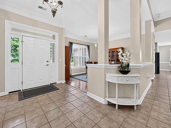 3rd image of 48 Alexander Glennie Dr.