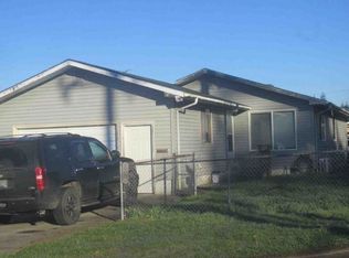 680 E 12th St, Coquille, OR 97423